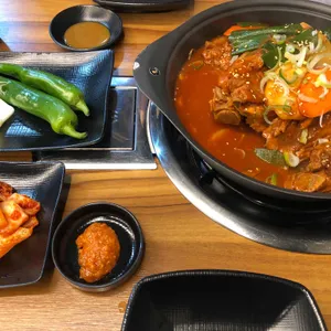서가네 감자탕 뼈찜 사진