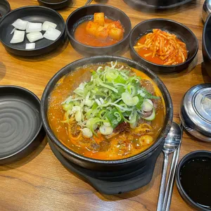 방가삼대얼큰한뼈해장국 사진