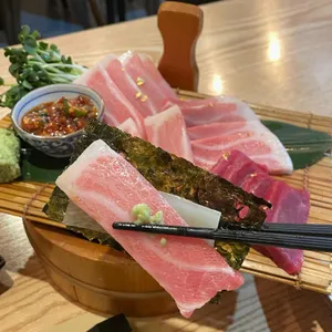 마구로사시미 사진