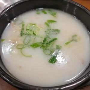 더도이 종가집 돼지국밥 사진