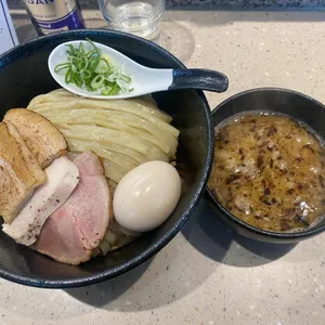 윤멘 사진