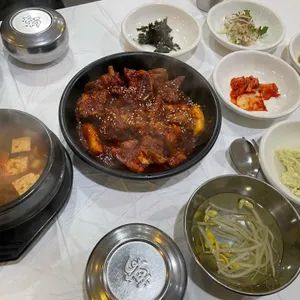 동인동으로 간 돼지 사진