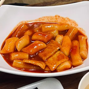 감탄떡볶이 사진
