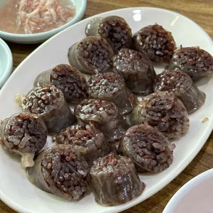 꽃돼지국밥 사진