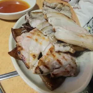 돈뼈락 연탄갈비 사진