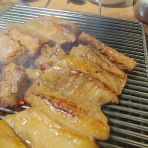 돈뼈락 연탄갈비 사진