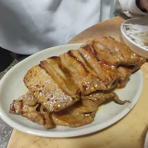 돈뼈락 연탄갈비 사진