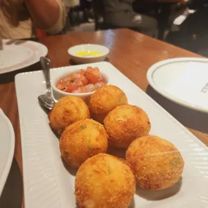 에토레 리뷰 사진