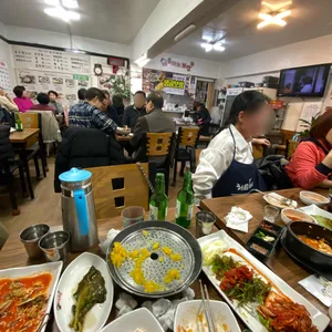 돈통마늘보쌈 사진