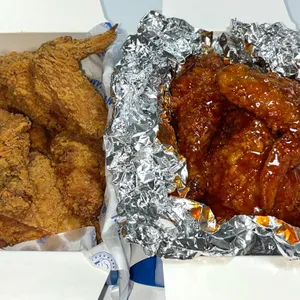 청년치킨 사진