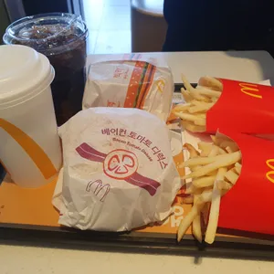 맥도날드 사진