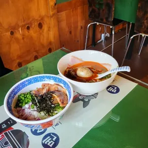 멘야네코 사진