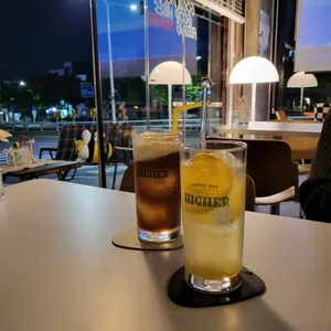 하이어 사진