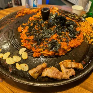솥뚜껑삼겹살 사진