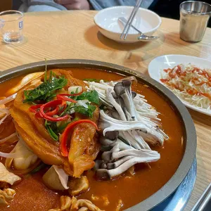 17번지닭한마리 사진