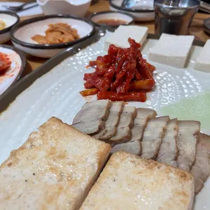 맷돌로만 사진