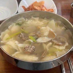 명가손칼국수 사진