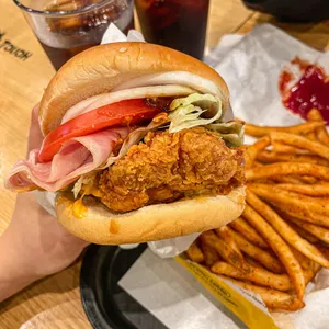 맘스터치 사진