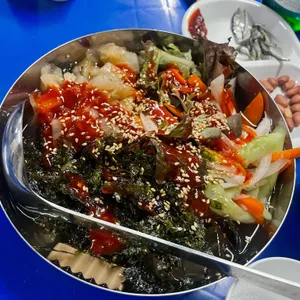 저수지 사진