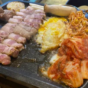 꿀삼겹 사진