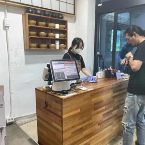 육면 리뷰 사진
