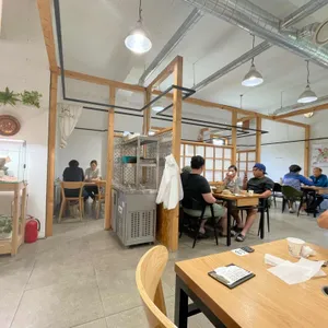 육면 리뷰 사진