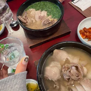 엄용백 돼지국밥 리뷰 사진