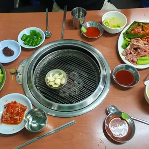 신사돼지뽈집 사진