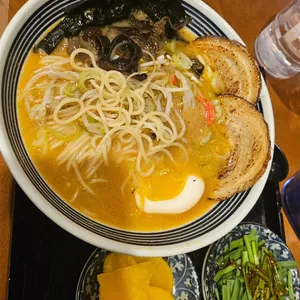 야사시이라멘 사진