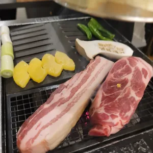 임금돼지 사진