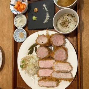 동백카츠 사진