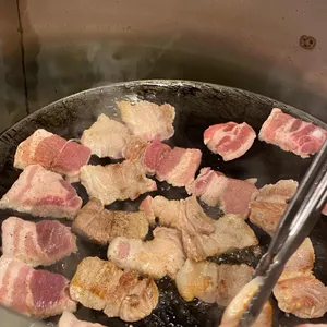 진짜무쇠삼겹 사진