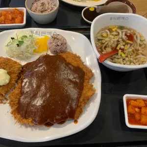홍익돈까스 리뷰 사진
