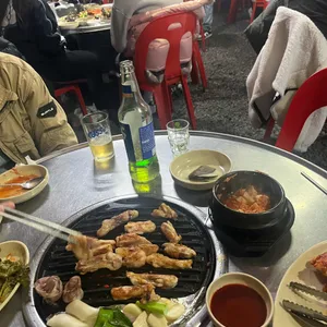 기찻길 닭숯불구이 사진