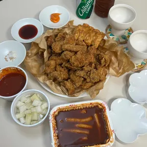 뽀뽀통닭 사진