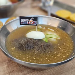 이오냉면 사진