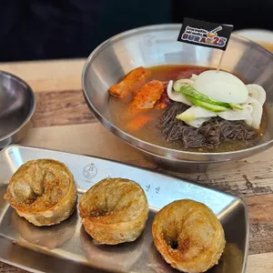 이오냉면 사진