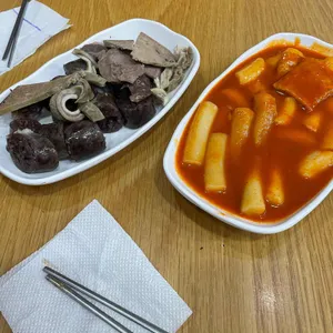 감탄떡볶이 사진