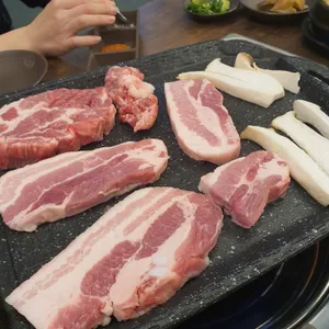 돈내고 돈먹기 사진
