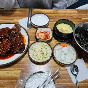 서울뼈구이 매운족발 리뷰 사진