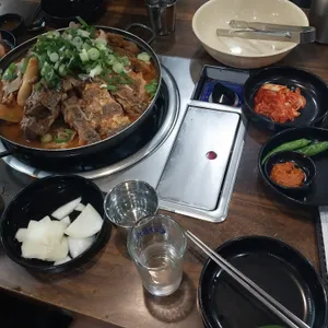 얼큰한뼈해장국 사진
