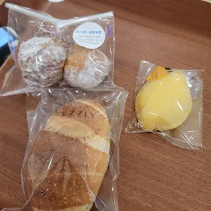 베즐리 사진