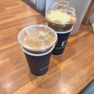 에센스 커피 사진