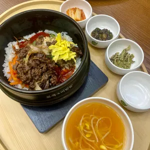 본 죽&비빔밥 사진