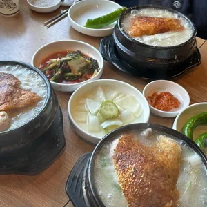 이우철한방누룽지삼계탕 사진