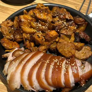 최신족발 사진