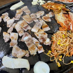 언양생고기 거북이 김치삼겹살 고추장불고기 사진