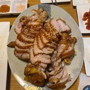 아저씨족발 사진
