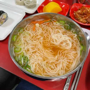 장수멸치국수 사진