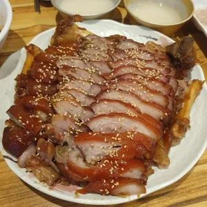 덕천족발 사진
